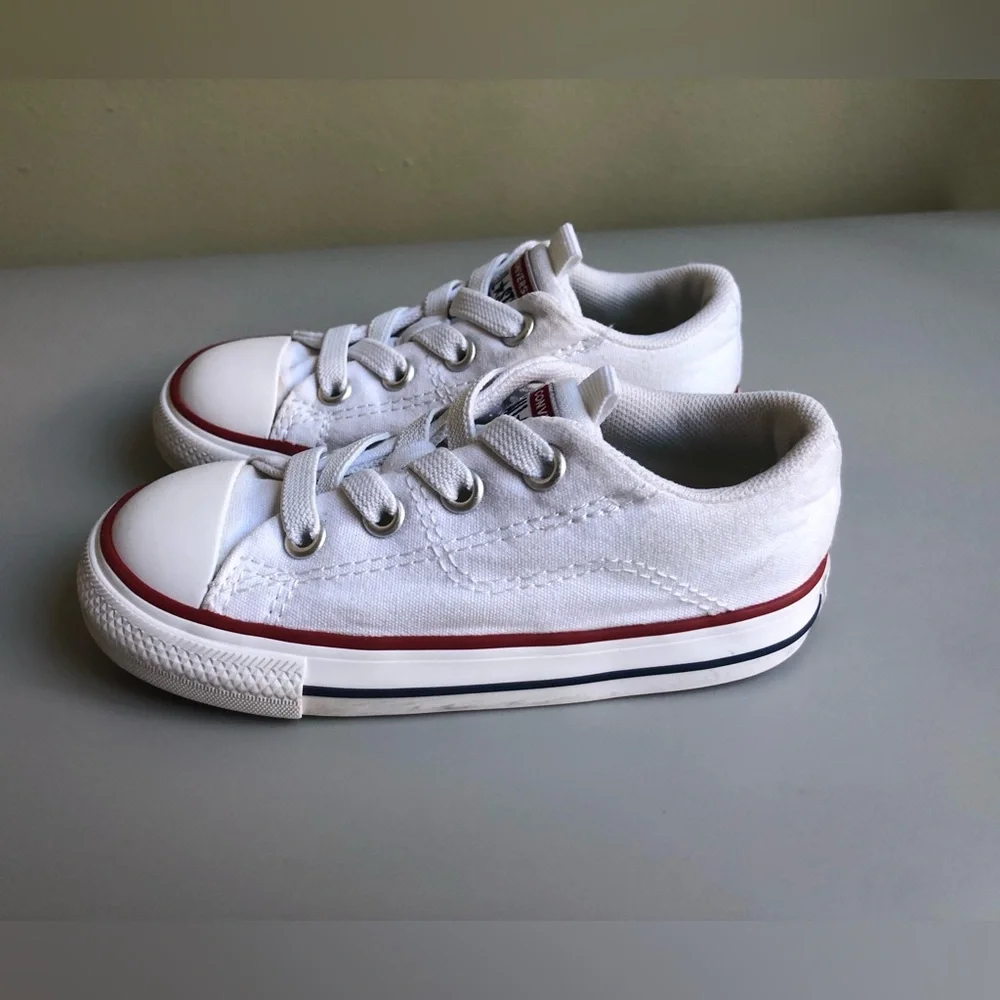 Converse Kids' Chuck Taylor® All Star® Low Top Sneaker Size: US Toddler 8